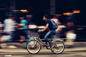 Cyclist riding on a busy Chicago street