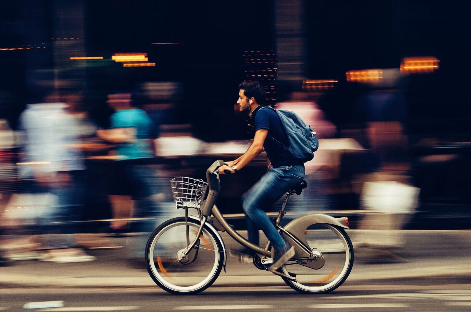 Cyclist riding on a busy Chicago street