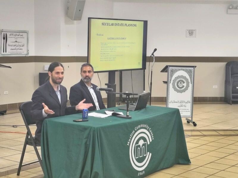 Furqan Mohammed presenting on Islamic estate planning at the Muslim Education Center